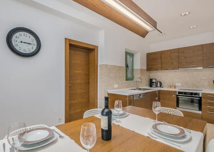 2 Bedroom Beautiful In Nyaraló *