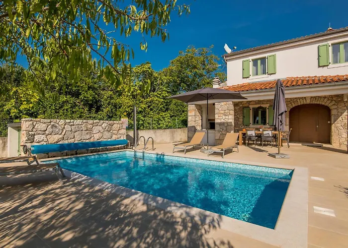 2 Bedroom Beautiful In