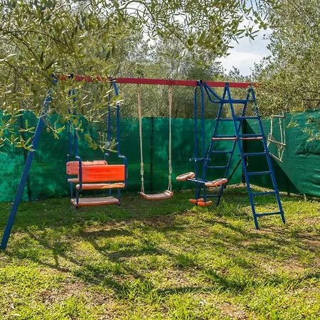 Feriehus 2 Bedroom Beautiful In Malinska