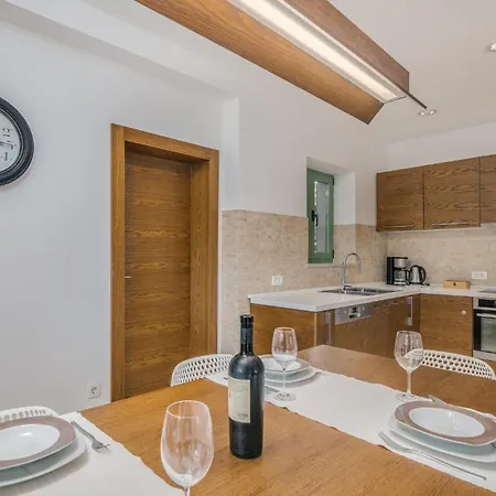 2 Bedroom Beautiful In Feriehus *