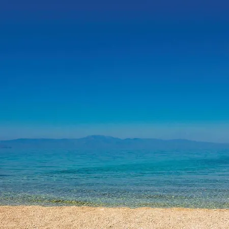 2 Bedroom Beautiful In *