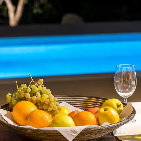 Feriehus 2 Bedroom Beautiful In Malinska